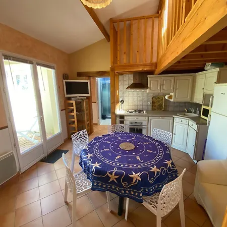 بيت للعطل Charmante Maisonnette, Proche Mer, Equipee, 3 Chambres, Terrasse - Fr-1-709-49 فورا
